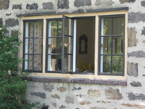 historical window replacement